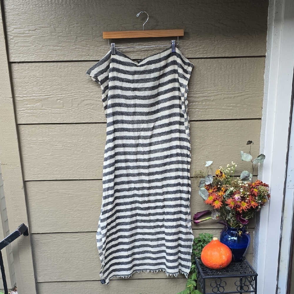 wool Fringe Stripe lightweight blanket Scarf Gray Cream